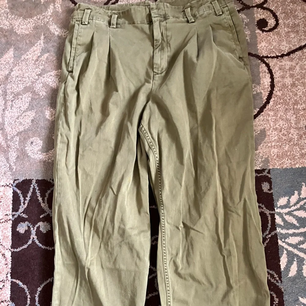 J crew High Waist Wide Leg‎ Chino Green